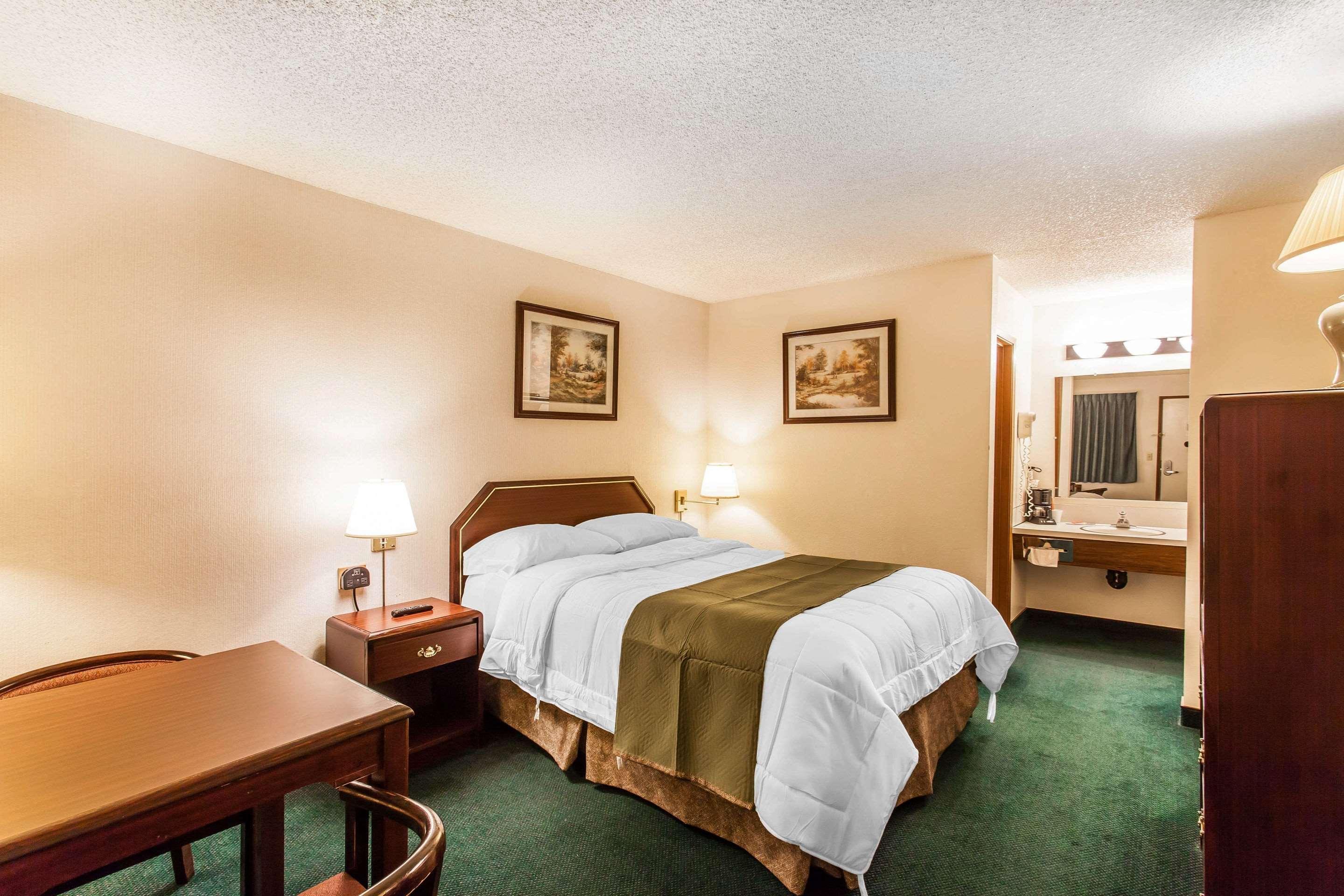 Econolodge Everett Exterior photo