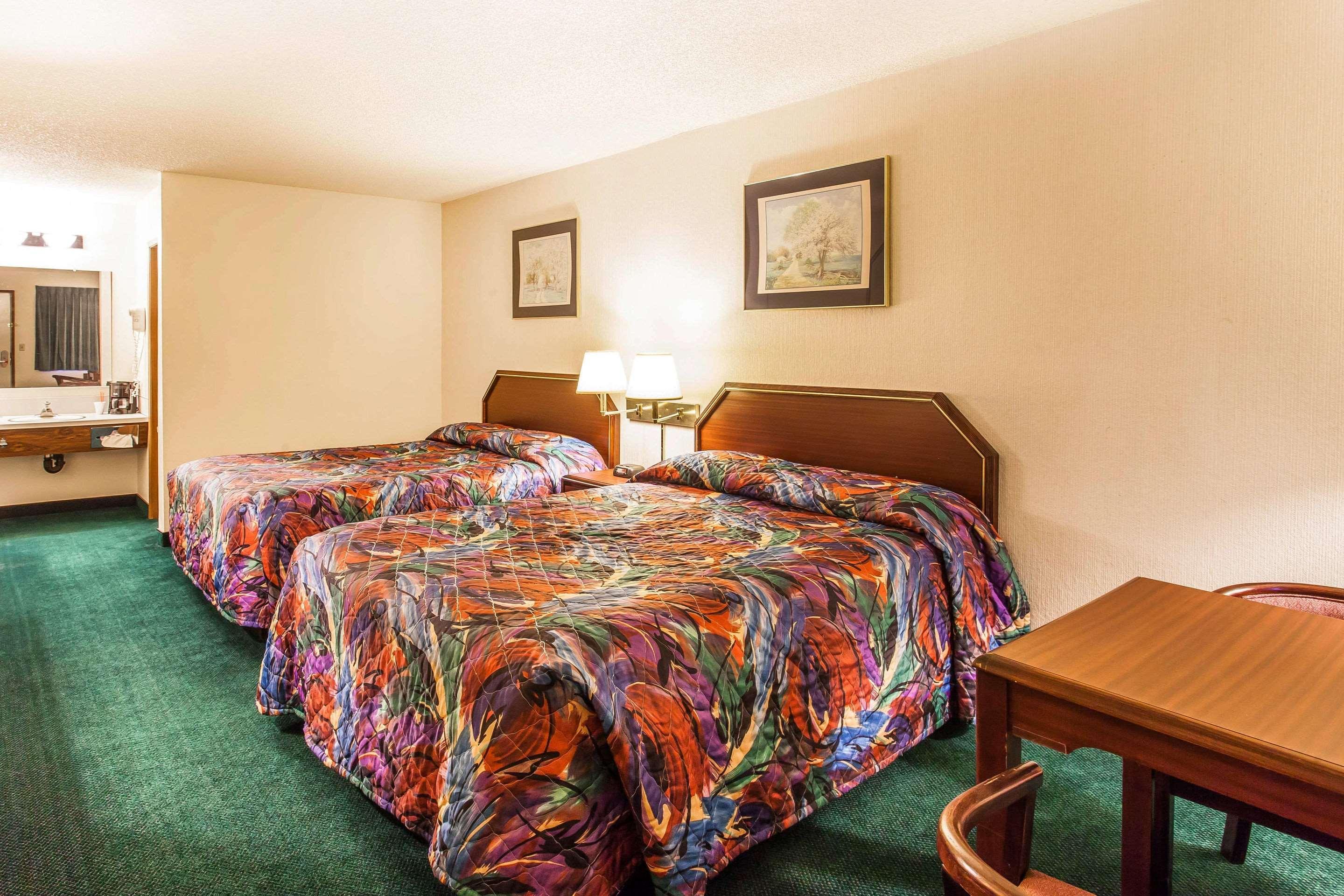 Econolodge Everett Exterior photo